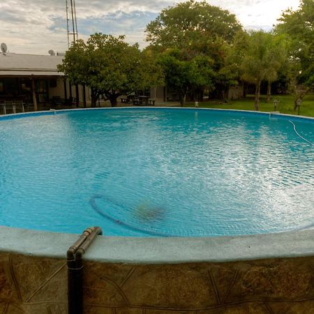 Khoi-Khoi Guesthouse Otavi Eksteriør billede